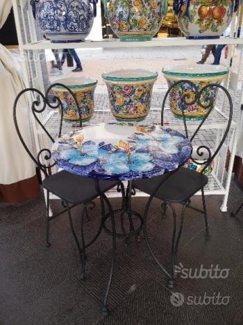 Tavolini in pietra lavica maiolicati a mano arredamento for Subito annunci campania vendita arredamento casalinghi napoli