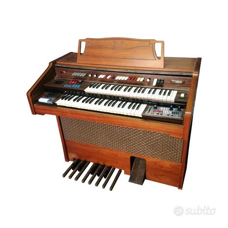 Organo Farfisa doppia tastiera 120 WATTS