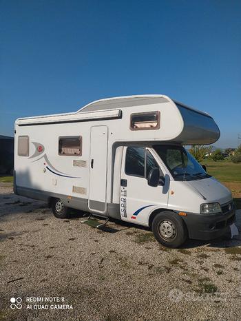 Camper Dethleffs A5890
 in vendita a Cesena